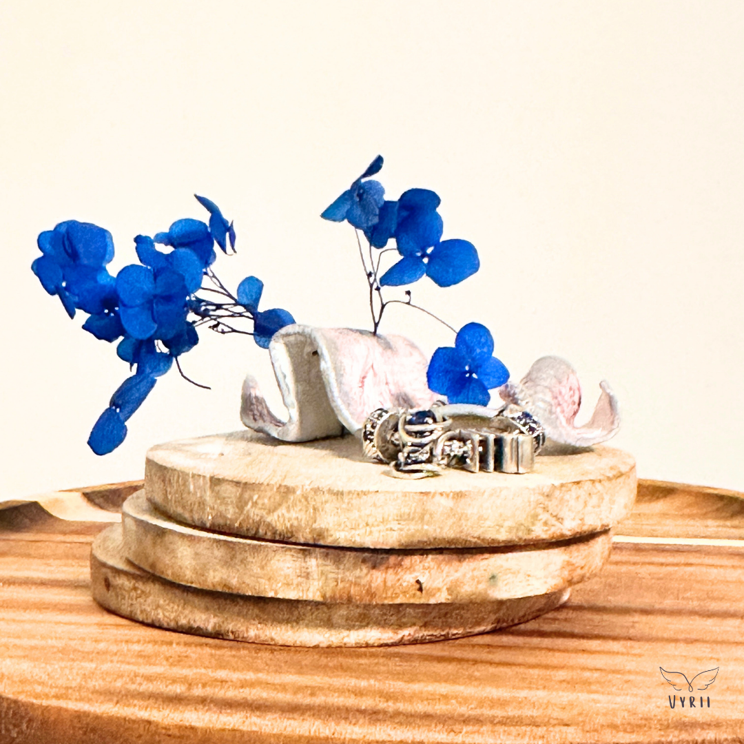 Speckled Petal Rest