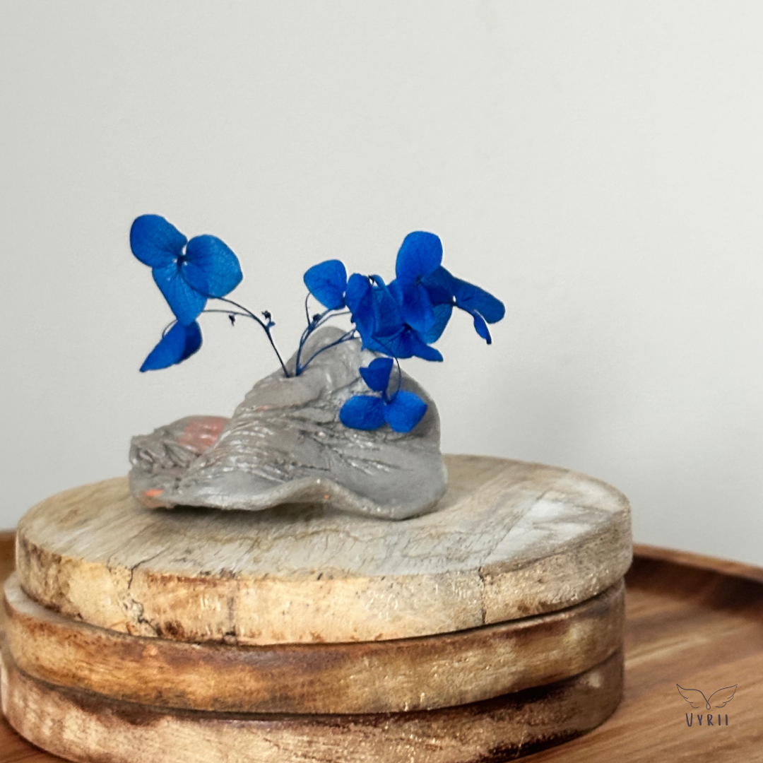 Miniature Driftwood Vessel: Muker