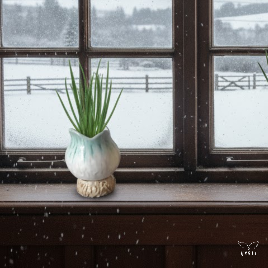 Onion Plant Pot: Light Green