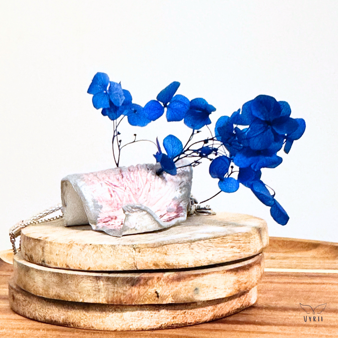 Speckled Petal Rest