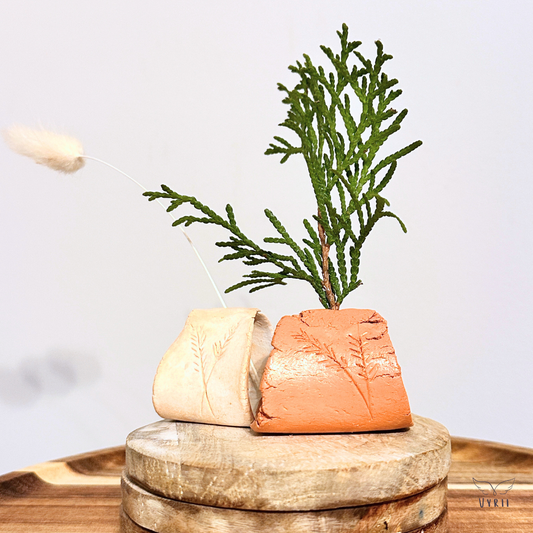 Miniature Pressed Leaf Vases: Rievaulx