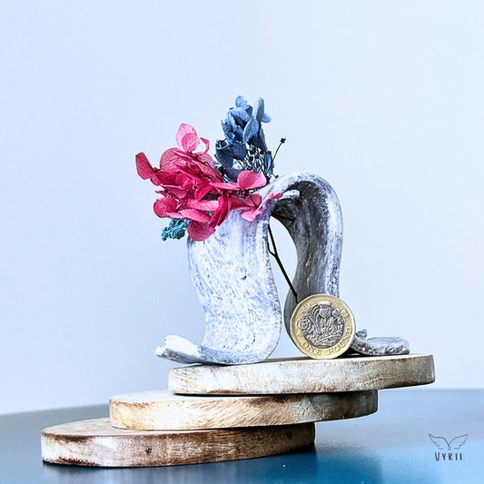 Slack Curl Vase