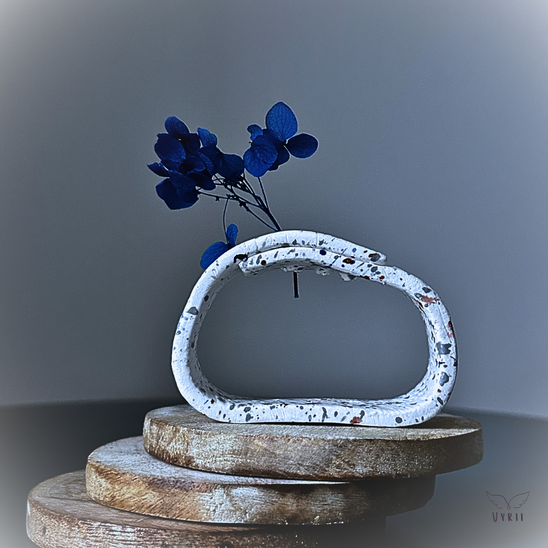 Nab Arch Vase