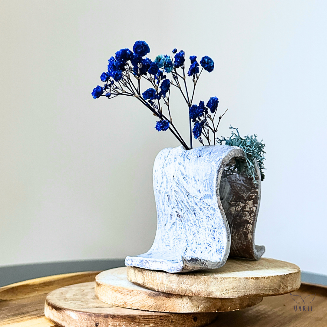 Slack Curl Vase