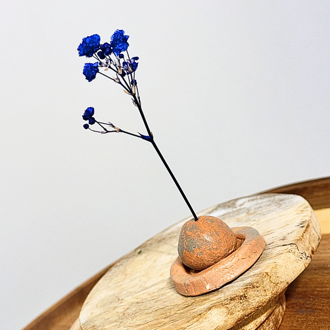 Miniature Pebbles & Ring Stand Set: Sutton